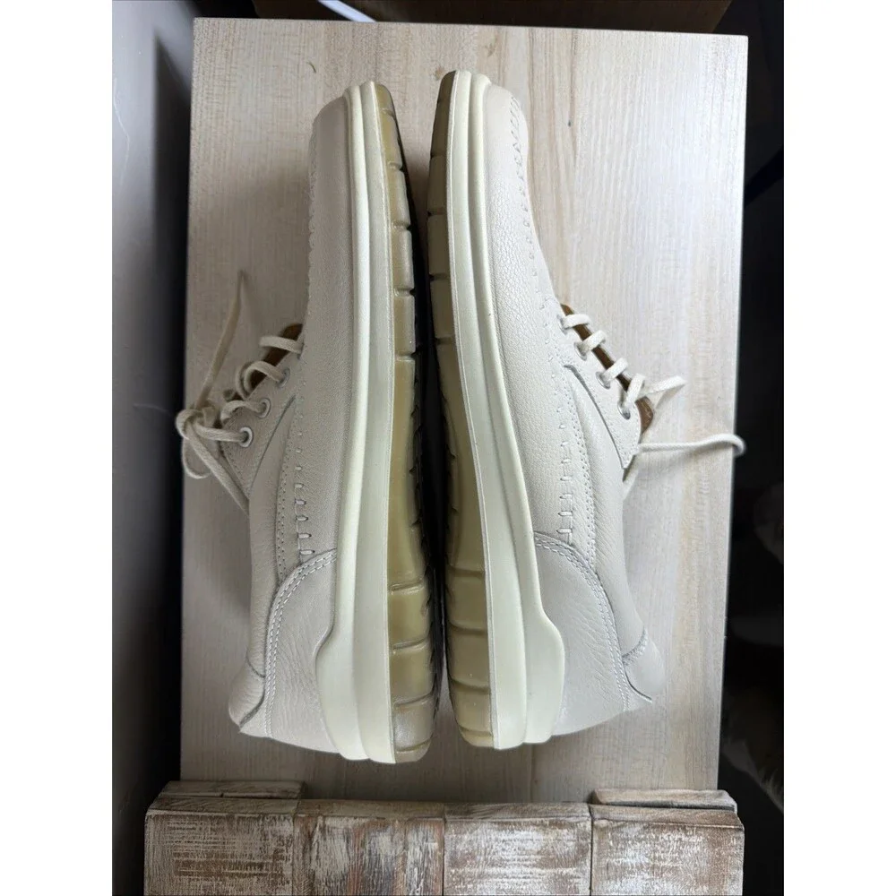ECCO Off-White Leather Moc Toe Walking Comfort Shoes Men’s Size 12